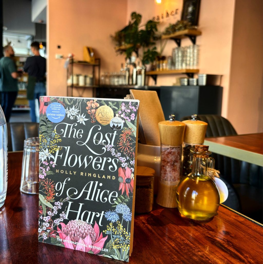 THE LOST FLOWERS OF ALICE HART: MOLLY&nbsp;RINGLAND